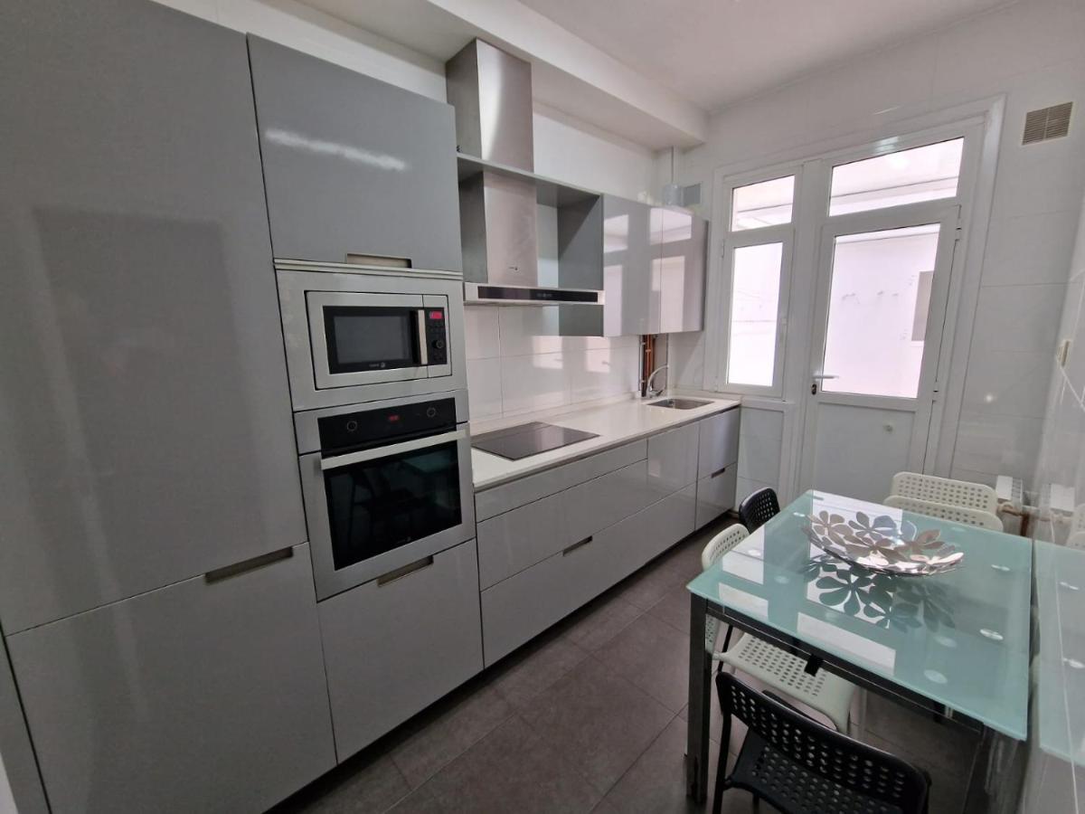 Amplio Y Centrico Piso Con Patio. Apartman A Coruña Kültér fotó